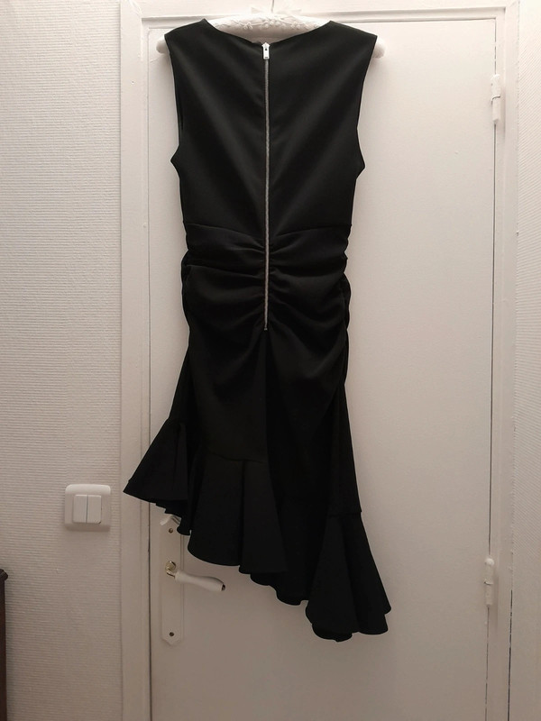 Robe asymétrique noire 2