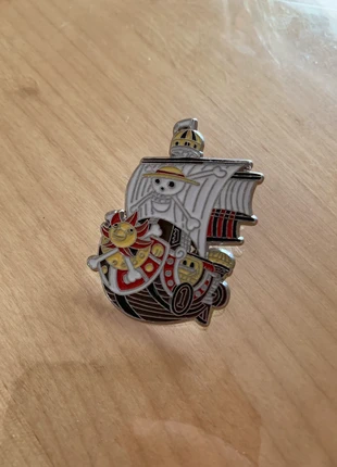 OnePiece - Sunny pin, marke: OnePiece, zustand: Neu, 8,00 €, 9,10 € inklusive Vinted-Käuferschutz