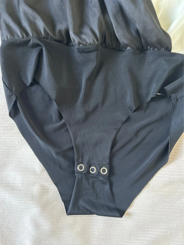 Body bicolore blanc noir Zara Woman taille S - photo numéro 5