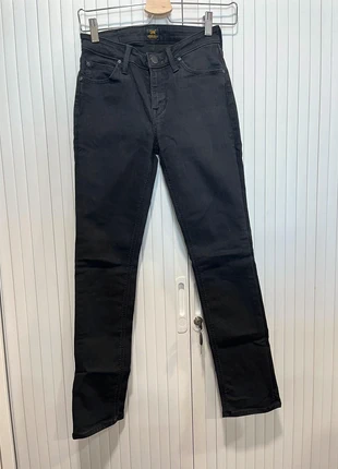 Jean slim LEE, brand: Lee, condition: Good, size: XS / 34 / 6, €6.00, €7.00 includes Buyer Protection