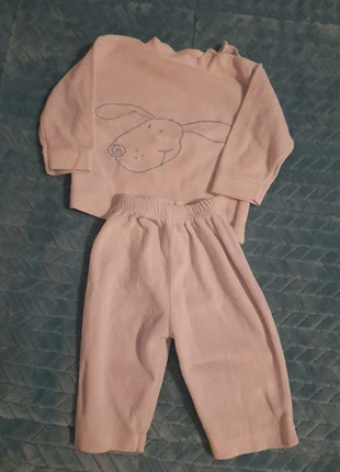 Fato bebe , marca: Local, estado: Bom, tamanho: 3-6 meses / 62 cm, €1.00, €1.75 inclui Proteção do Comprador