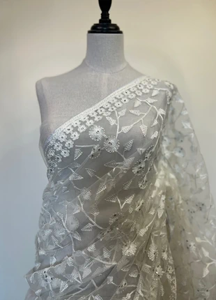 Saree en dentelle, brand: saree, condizioni: Nuovo con cartellino, taglia: Taglia unica, €40.00, €42.70 include la Protezione acquisti Pro