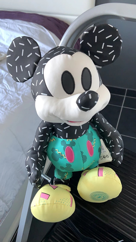 Mickey Memories Disney Septembre Juste expose Vinted