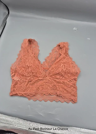 Femilet Soutien gorge sans armatures Small, marque: Chantelle, état: Neuf sans étiquette, taille: S, 9,90 €, 11,10 € Protection acheteurs (Pro) incluse