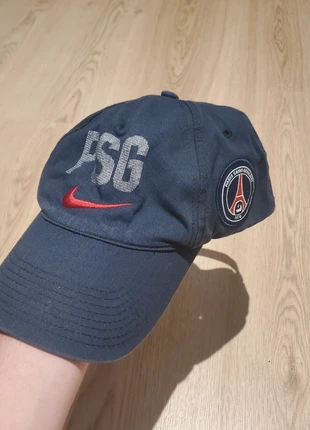 Casquette nike PSG, marke: Nike, zustand: Sehr gut, größe: Einheitsgröße, 7,00 €, 8,05 € inklusive Vinted-Käuferschutz