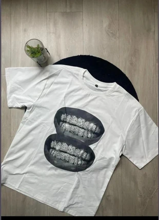 t-shirt y2k/grillz mouth, marque: y2k, état: Neuf avec étiquette, taille: S, 22,00 €, 23,80 € Protection acheteurs incluse