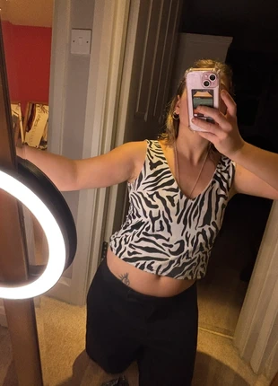 Zebra v neck vest, brand: Zebra, condition: Satisfactory, size: M / 10, £5.00, £5.95 includes Buyer Protection