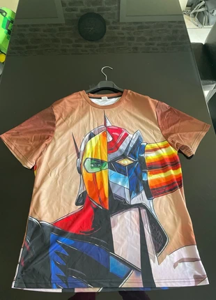 TEE shirt L Goldorak, merk: Goldorak, staat: Heel goed, maat: L, € 5,00, € 5,95 inclusief Kopersbescherming