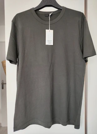 Tee shirt COS gris anthracite M, marke: COS, zustand: Neu, mit Etikett, größe: M, 14,00 €, 15,40 € beinhaltet Vinted-Käuferschutz Pro