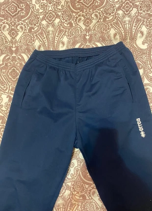 Pantaloni tuta errea blu unisex, merk: Erreà, staat: Nieuw zonder prijskaartje, maat: S / 36 / 8, € 2,00, € 2,80 inclusief Kopersbescherming