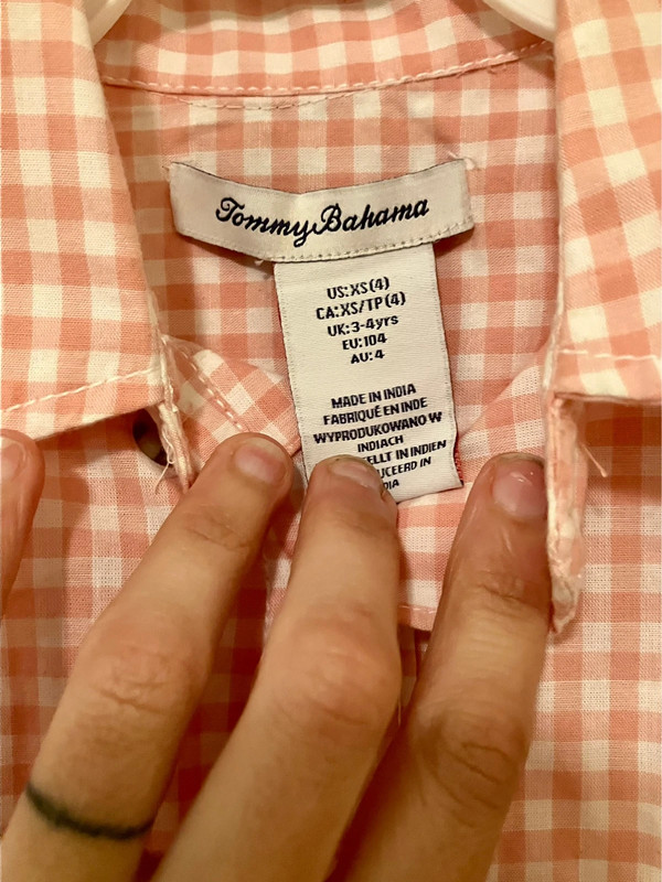 Tommy Bahama button up dress shirt. Size 4. 3