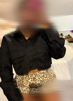 chemise crop top noir, marca: Zara, estado: Muito bom, tamanho: M / 38 / 10, €7.00, €8.05 inclui Proteção do Comprador