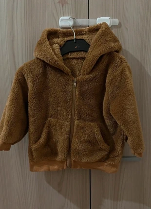 Giacca con capuccio unisex,capotto invernale bambini, merk: Made In Italy, staat: Heel goed, maat: 12-18 maanden / 80 cm, € 2,00, € 2,80 inclusief Kopersbescherming