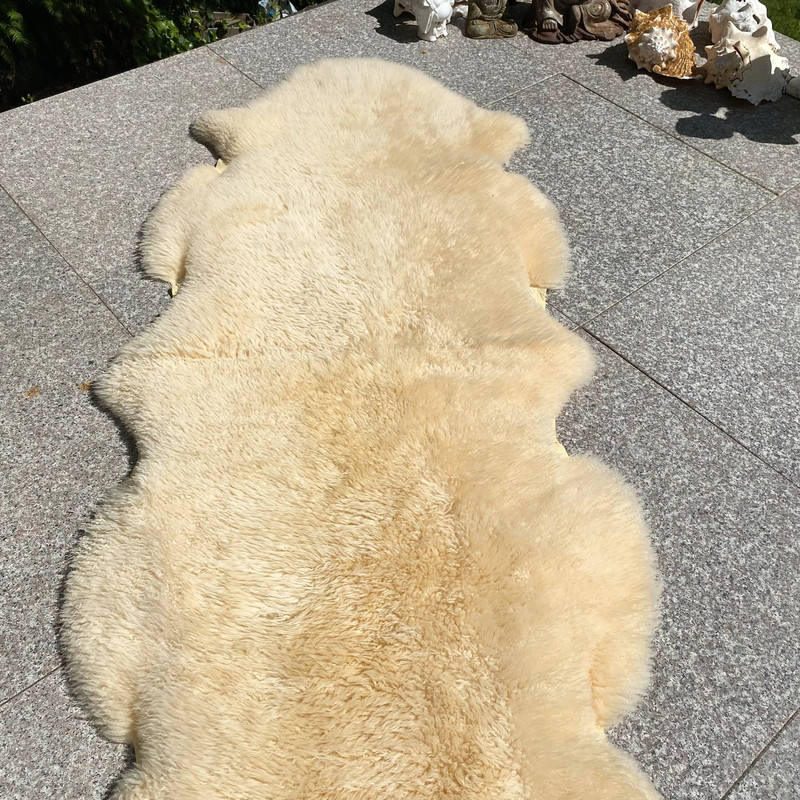 Authentic sheepskin rug 5