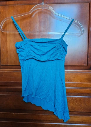 Top asymétrique y2k 2000’s, brand: y2k, condition: New without tags, size: XS / 34 / 6, €12.00, €13.30 includes Buyer Protection