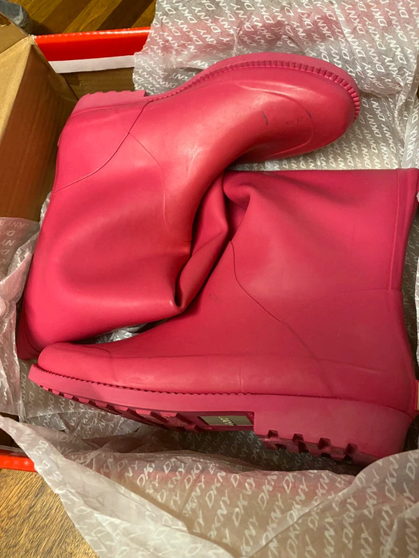 Raspberry on sale hunter boots