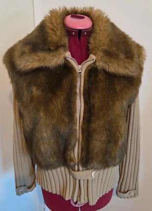 Veste Chic & Cosy avec Col et Devant en Fausse Fourrure Luxueuse, marque: Boutique indépendante, état: Neuf sans étiquette, taille: XL / 42 / 14, 35,00 €, 37,45 € Protection acheteurs incluse