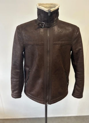 Armani veste , merk: Armani, staat: Heel goed, maat: M, € 74,00, € 78,40 inclusief Kopersbescherming