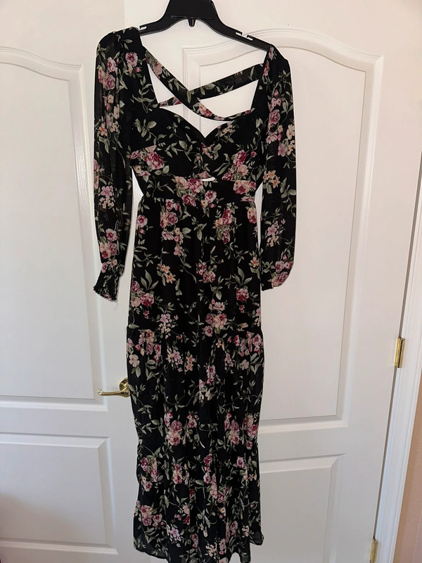 V ery sexy black and pink floral maxi dress size small cross cross back 1