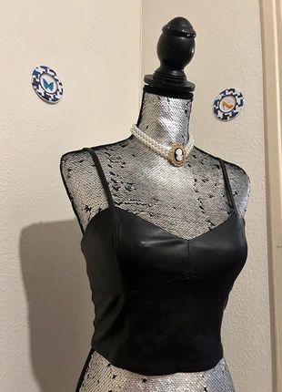 Top court Zara en cuir sexy, marca: Zara, estado: Novo sem etiquetas, tamanho: XS / 34 / 6, €9.00, €10.15 inclui Proteção do Comprador Pro