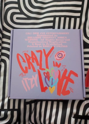 Crazy in love ITZY Chaeryoung, condition: Very good, €14.00, €15.40 includes Buyer Protection