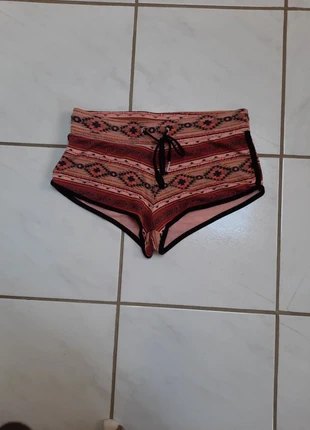 Short imprimé taille s undiz , marque: Undiz, état: Très bon état, taille: S / 36 / 8, 1,00 €, 1,75 € Protection acheteurs incluse