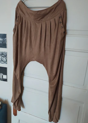 Sarouel marron léger, état: Bon état, taille: L / 40 / 12, 3,00 €, 3,85 € Protection acheteurs incluse