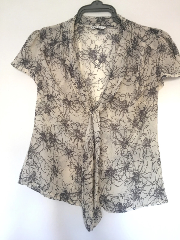 Bundle vest top and blouse | Vinted