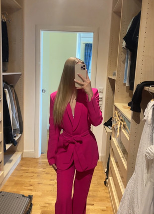 Zara Anzugs-Set in Pink, marque: Zara, état: Très bon état, taille: XS / 34 / 6, 70,00 €, 74,20 € Protection acheteurs incluse