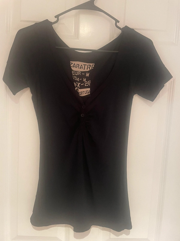 Women's black top. Size Medium. 3