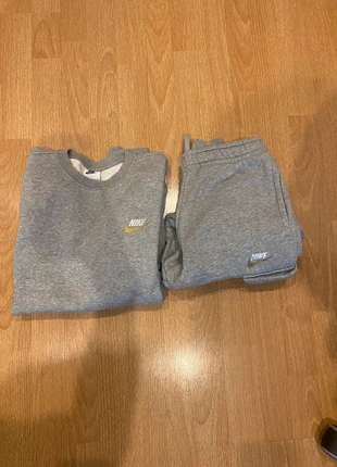 Chándal Nike largo, marque: Nike, état: Très bon état, taille: XS, 30,00 €, 32,20 € Protection acheteurs incluse