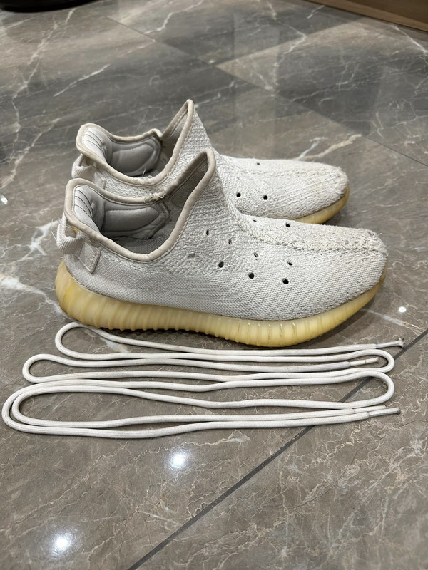 Chaussure Yeezy blanche Vinted