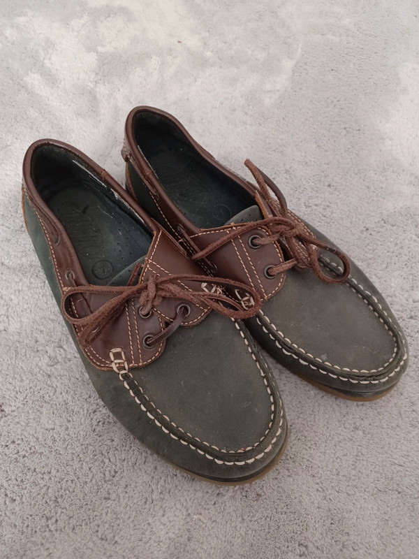 Mens green and brown boat shoes size 7 - Vinted