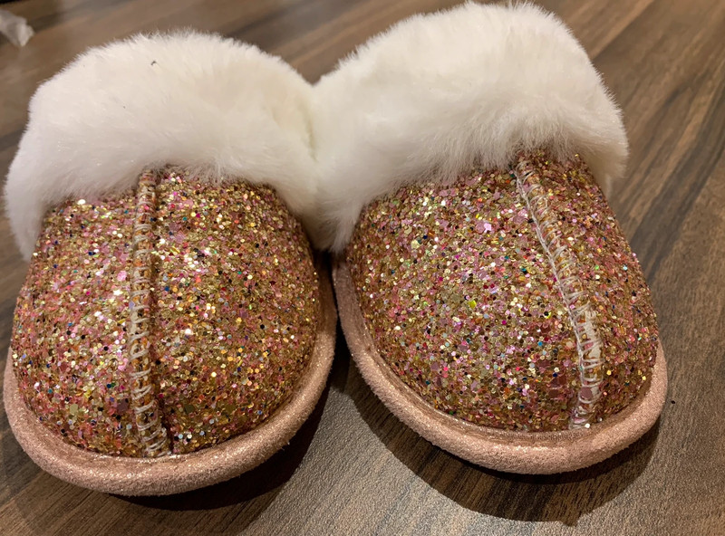 Glitter slippers sales
