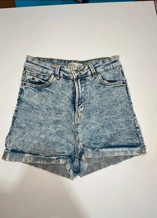 Pack 2 shorts vaqueros, marca: Bershka, estado: Muito bom, tamanho: XXS / 32 / 4, €1.50, €2.28 inclui Proteção do Comprador