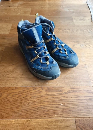Chaussures de randonnées | Bleu marine et jaune | Taille 42 | Homme | Quechua, marque: Quechua, état: Très bon état, taille: 42, 40,00 €, 42,70 € Protection acheteurs incluse