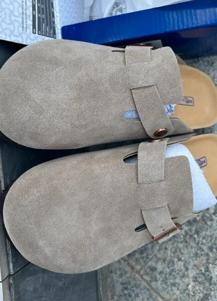 Mule Birkenstock Boston-sand (neuves avecétiquettes ), merk: Birkenstock Sandals, staat: Nieuw zonder prijskaartje, maat: 37, € 69,90, € 74,10 inclusief Kopersbescherming