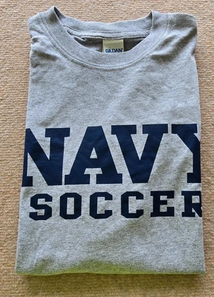 Tee-shirt homme Gildan, taille S, très bon état, marke: Gildan, zustand: Sehr gut, größe: S, 14,90 €, 16,35 € inklusive Vinted-Käuferschutz