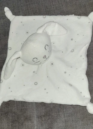 Doudou plat lapin - état neuf, état: Neuf sans étiquette, taille: Naissance / 44 cm, 6,00 €, 7,00 € Protection acheteurs incluse