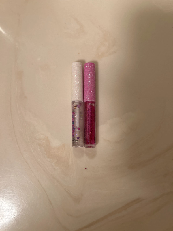 Vanilla and Strawberry Expressions lip gloss 1