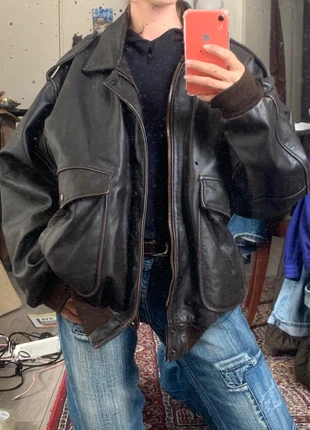 Real leather jacket 90’ style, marke: Vintage Dressing, zustand: Sehr gut, größe: Einheitsgröße, 110,00 €, 116,20 € inklusive Vinted-Käuferschutz