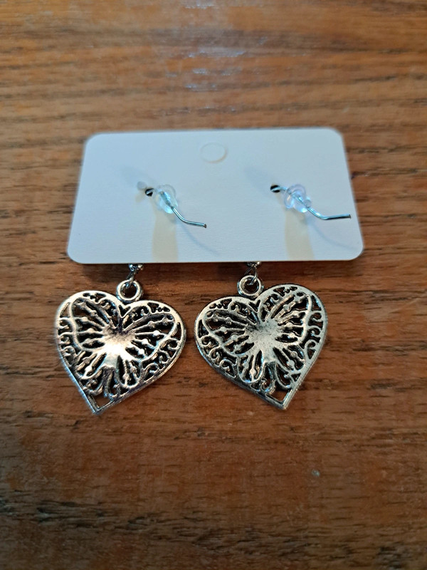 Silver heart earrings with butterflies 2