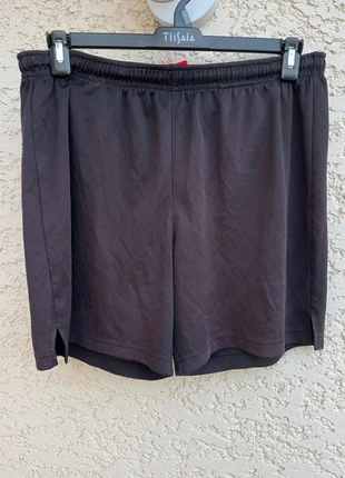 Short noir, merk: sportswear, staat: Goed, maat: M, € 2,50, € 3,33 inclusief Kopersbescherming