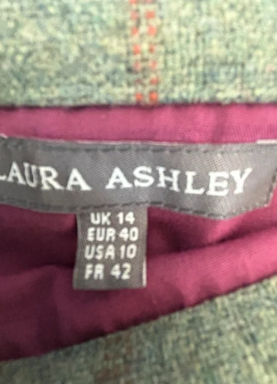 Beautiful smart skirt, brand: Laura Ashley, condition: Very good, size: XL / 14, £5.00, £5.95 includes Buyer Protection