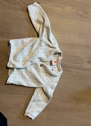 Hema vestje, marque: Hema, état: Très bon état, taille: 1-3 mois / 56 cm, 2,00 €, 2,80 € Protection acheteurs incluse