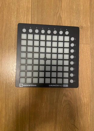 Launchpad Mini Novation - controlador MIDI, marque: Novation, état: Très bon état, 55,00 €, 58,45 € Protection acheteurs incluse