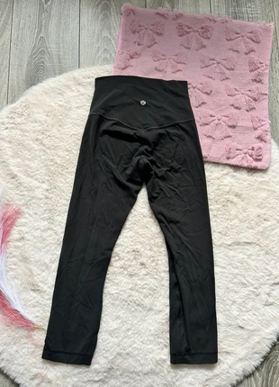 Lululemon black capri leggings, merk: Lululemon, staat: Heel goed, maat: XS / 34 / 6, € 24,92, € 26,87 inclusief Kopersbescherming Pro