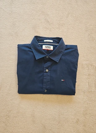 Chemise bleu marine Taille S Tommy Hilfiger, marke: Tommy Hilfiger, zustand: Sehr gut, größe: S, 18,00 €, 19,60 € inklusive Vinted-Käuferschutz