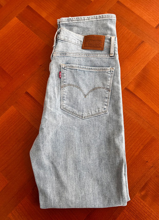 Jean levis, marke: Levi's, zustand: Neu, mit Etikett, größe: M / 38 / 10, 40,00 €, 42,70 € inklusive Vinted-Käuferschutz