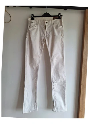 29. Jean blanc Kaporal Regular taille 42, marque: Kaporal, état: Très bon état, taille: XL / 42 / 14, 14,00 €, 15,40 € Protection acheteurs (Pro) incluse